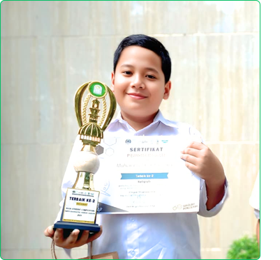 Juara 2 Kaligrafi tingkat kota atau kabupaten